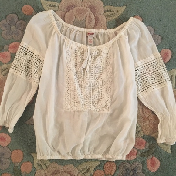 Arizona Jeans Co. Peasant Styled Blouse - Picture 2 of 7